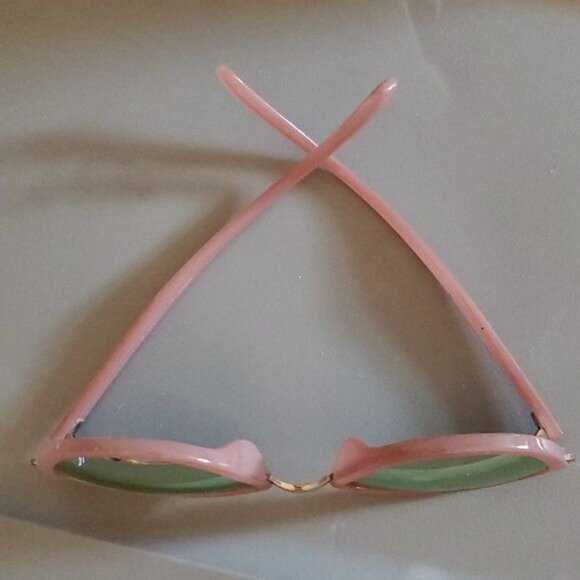 Guess Cat Eye Sunglasses Pink Rose Gold Mirrored Hardcase Women's WOMAN'S - Picture 10 of 15